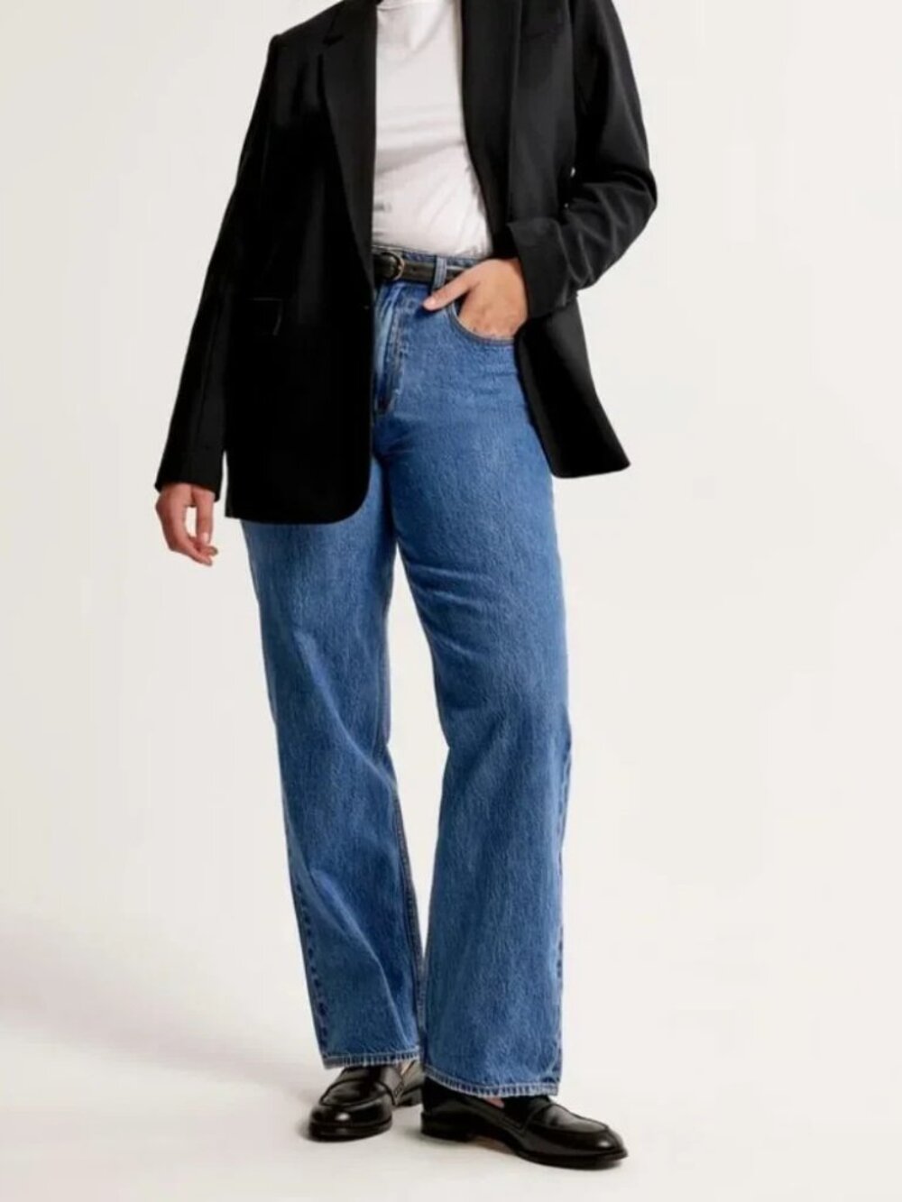 Abercrombie & Fitch High Rise Loose Curve Love Jean Size 30 NWT